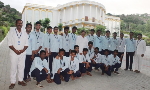 SSSIE Pilgrimage to Prasanthi Nilayam (26/7/24)