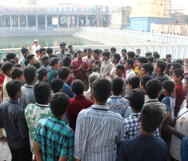 Hostel Tour (7/12/2025)